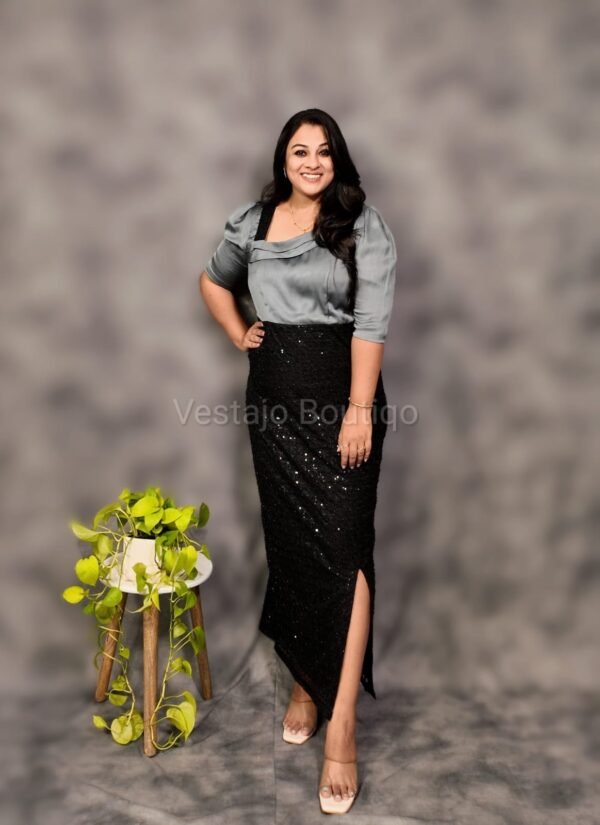 Midnight Elegance Sequin Gown - Image 2