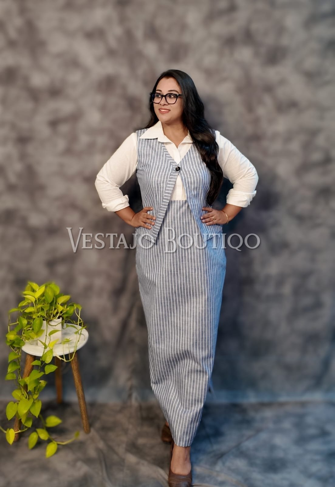Elegant Linen Pinstripe Co-ord with Waistcoat - Image 3